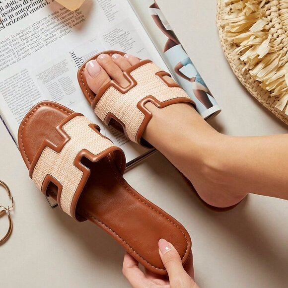 Brown Fashionable Women's Flat Sandals - Picture 1 of 5